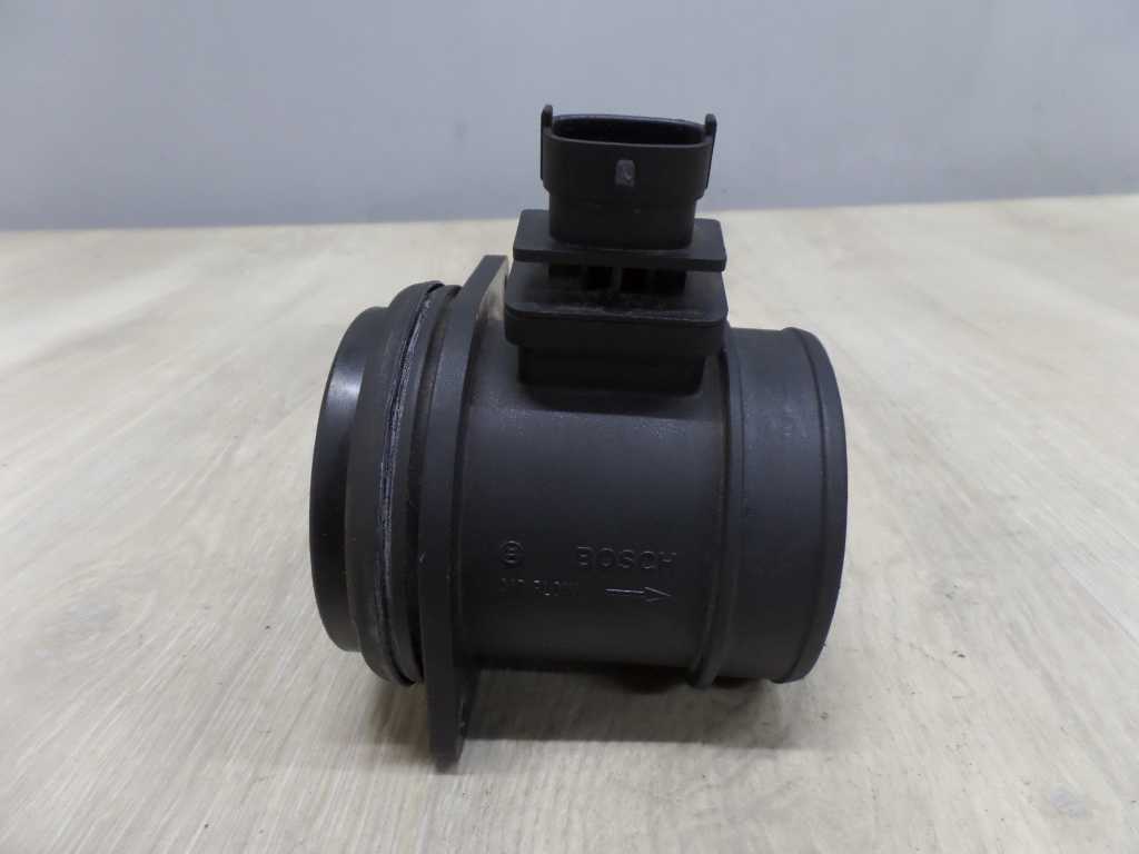 VOLVO S80 II V70 III 06-13 2.4 D5 PRZEPLYWOMIERZ 0281002730