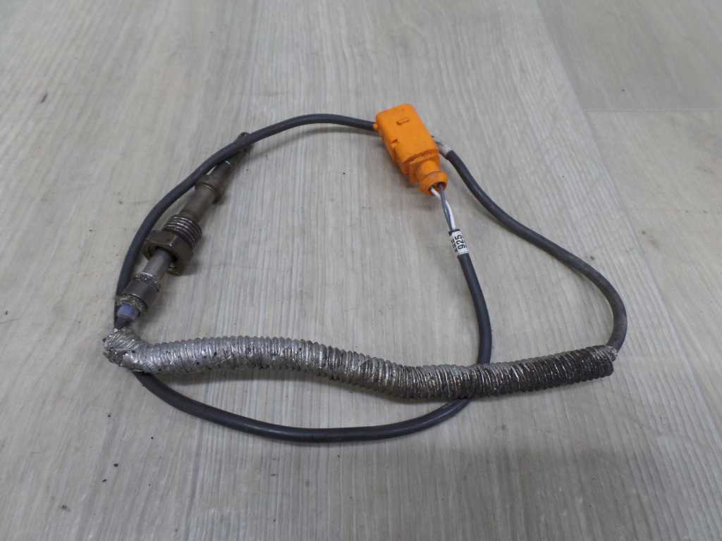 VW TIGUAN 2.0 TDI 07-16 CZUJNIK TEMPERATURY SPALIN 03G906088D