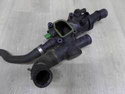 VOLVO FORD 2.0 D OBUDOWA TERMOSTATU 9656182980