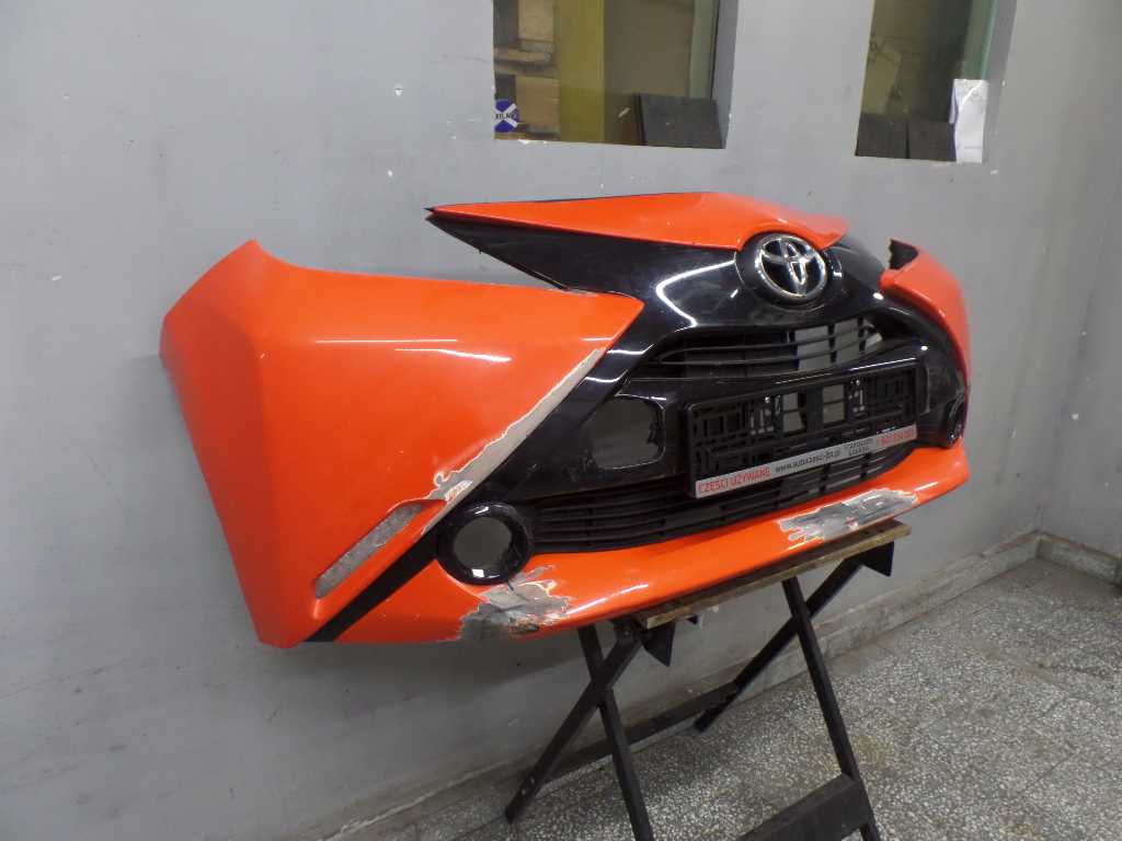 TOYOTA AYGO II 2 ZDERZAK PRZOD KPL LED 14-21