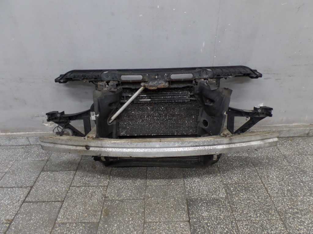 BMW X3 E83 2.0 D LIFT WZMOCNIENIE CHLODNICE PAS BELKA 06-10 3419945 64006735