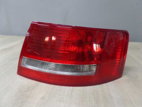 AUDI A6 C6 SEDAN 04-08 LAMPA TYL PRAWA