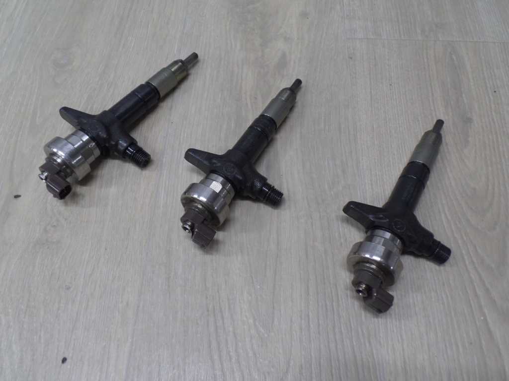 ISUZU N35 GRAFTER JCB 3.0 4JJ1 WTRYSK WTRYSKIWACZ 04J-85178 8-91811605-0 TEST