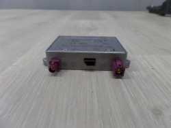 AUDI A6 C6 WZMACNIACZ RADIA ANTENY 4E0035456B
