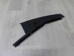 VOLVO S80 II V70 III XC70 06-13 LISTAWA OSLONA SLUPKA DRZWI PRAWY TYL TYLNA