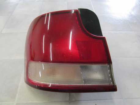 HYUNDAI LANTRA I LAMPA LEWY TYL 90-95