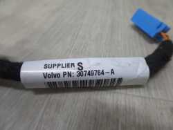 VOLVO S80 II V70 III 06-13 KLAMRA NAPIANACZ PASA BEZPIECZENSTWA PRZOD PRAWY