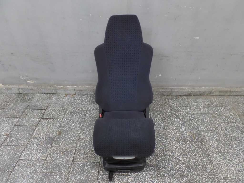 MAN TGL TGM TGA 8-180 FOTEL LEWY ISRI