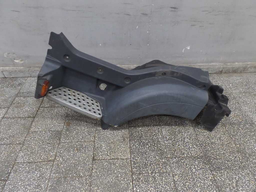 MAN TGL TGM TGA 8-180 STOPIEN STOPNICA LEWA 81612300215