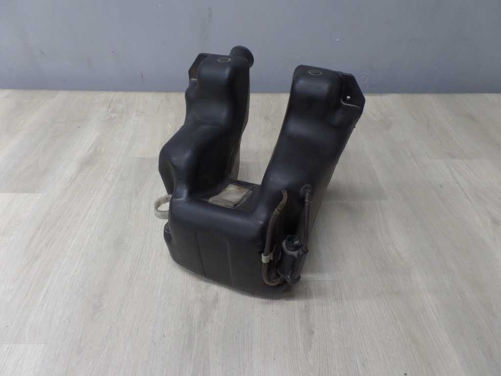 MAN TGL TGM TGA 8-180 ZBIIORNIK SPRYSKIWACZY POMPKA 8126481 152.055