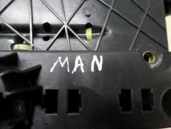 MAN TGL TGM TGA 8-180 SKRZYNKA BEZPIECZNIKOW OBUDOWA 81.25424.0035