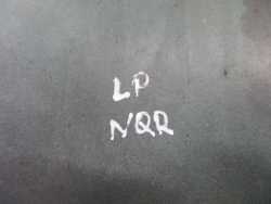 ISUZU NPR NQR NKR 04-07 POLIK NAROZNIK LEWY BLOTNIK