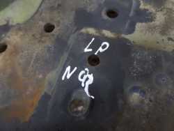 ISUZU NPR NQR NKR LAPA PODUSZKA MOCOWANIE KABINY LEWE 04-07