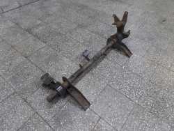 ISUZU NPR NQR NKR ZAWIAS WYWROT LAPA KABINY BELKA 04-07