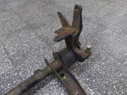 ISUZU NPR NQR NKR ZAWIAS WYWROT LAPA KABINY BELKA 04-07
