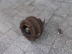 ISUZU NPR NQR NKR PIASTA ZWROTNICA PRAWA PRZOD ABS 17.5 01-07