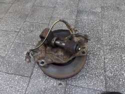 ISUZU NPR NQR NKR PIASTA ZWROTNICA PRAWA PRZOD ABS 17.5 01-07
