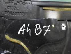 AUDI A4 B7 DRZWI PRZOD PRZEDNIE PRAWY 04-07