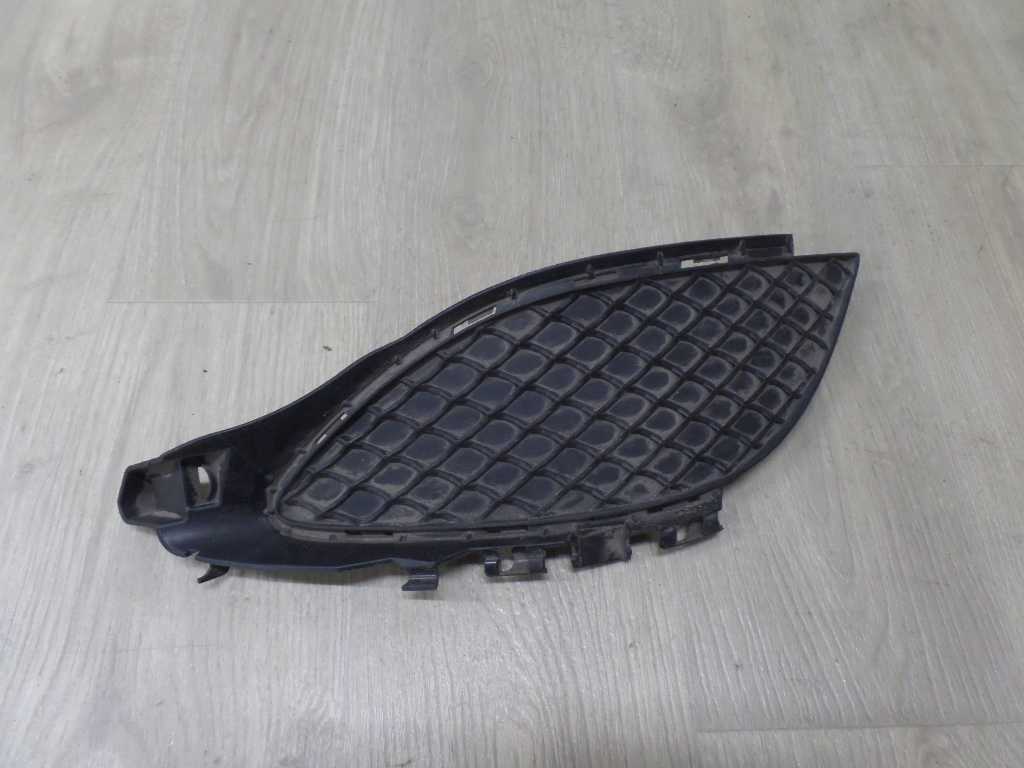 MERCEDES W176 A-KLASA KRATKA ZDERZAKA PRAWA A1768850422