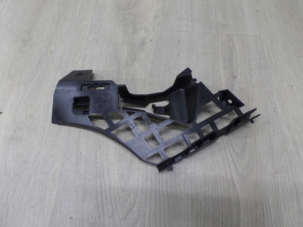 MERCEDES W176 A-KLASA SLIZG ZDERZAKA PRZOD PRAWY A1768850421