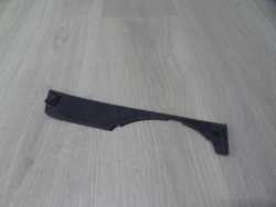 AUDI A4 B7 ZASLEPKA KRATKA ZDERZAKA HALOGENU LEWA 8E0807173 04-07