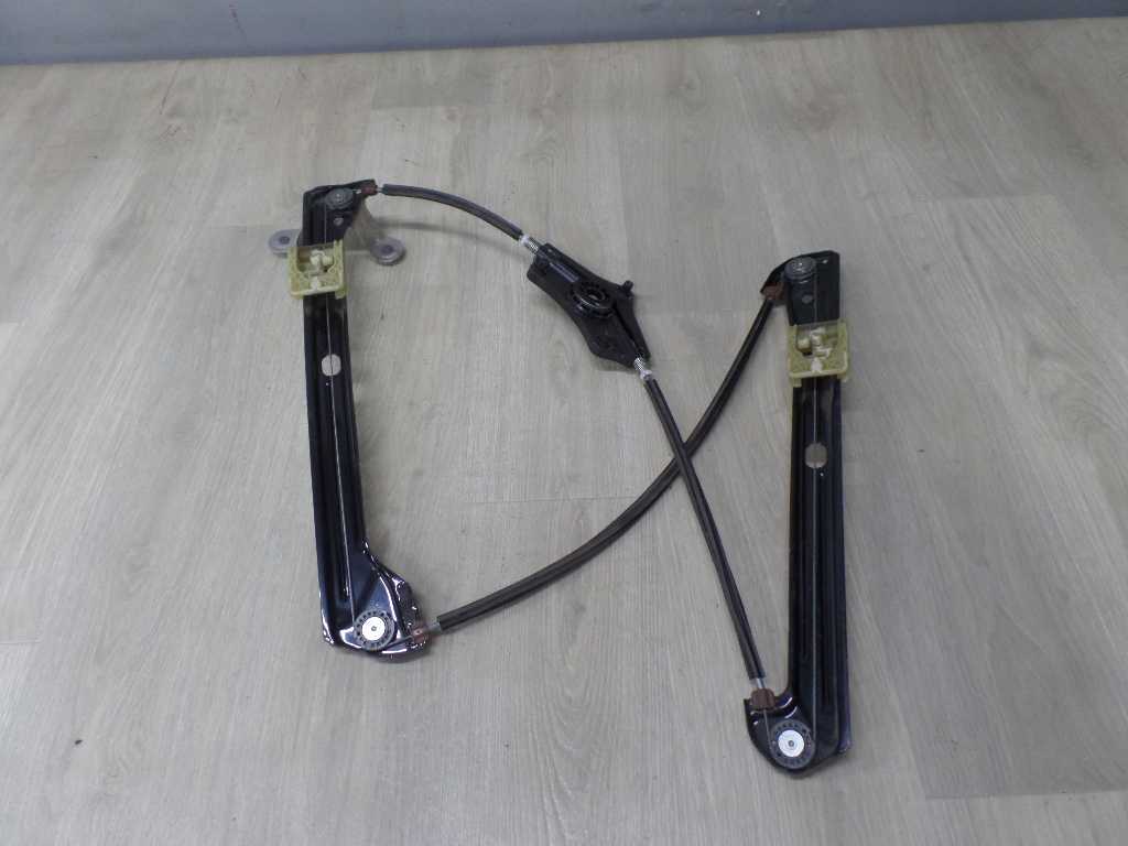 VW GOLF VII MECHANIZM PODNOSNIK SZYBY PRAWY PRZOD 5G4837462H 12-20