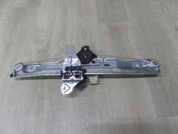 NISSAN QASHQAI II J11 17- MECHANIZM PODNOSNIK SZYBY PRAWY PRZOD UK 80700-HV00C