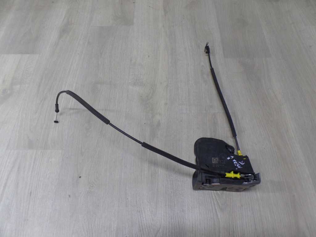 OPEL ASTRA K HB 15-22 ZAMEK DRZWI TYL PRAWY 13598376