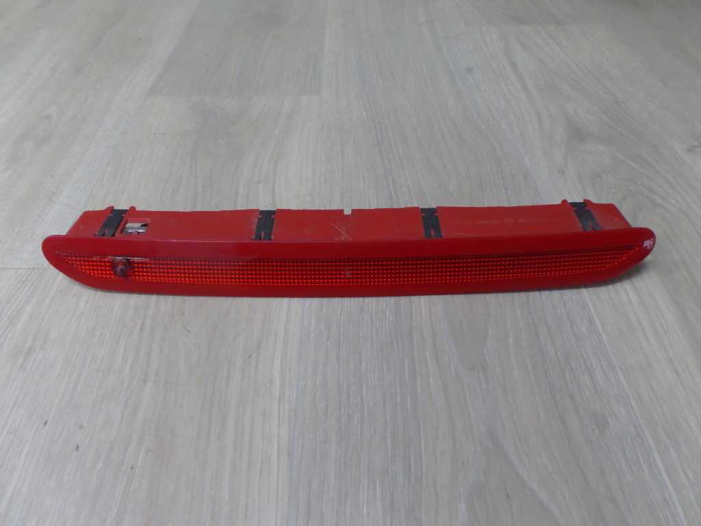 VW GOLF VII TIGUAN LAMPA SWIATLO STOP 5K0945087D 12-20