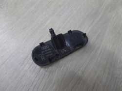 AUDI Q5 8R 08-16 DYSZA SPRYSKIWACZA SZYBY SPRYSKIWACZ PRAWY 8R0955988C