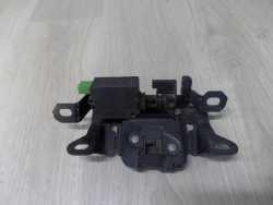 VOLVO C30 C70 06-13 ZAMEK KLAPY BAGAZNIKA TYL 30784739 30699960