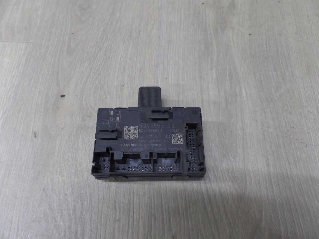 VW PASSAT B8 GOLF VII MODUL STEROWNIK DRZWI 5Q4959593E