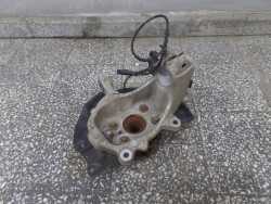 RENAULT MEGANE IV 1.6 16- PIASTA ZWROTNICA LEWY PRZOD