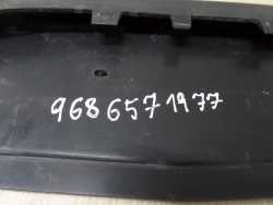 PEUGEOT 508 LISTWA DOKLADKA ZDERZAKA PRZOD HOKEJ SPOJLER 9686571977 10-14