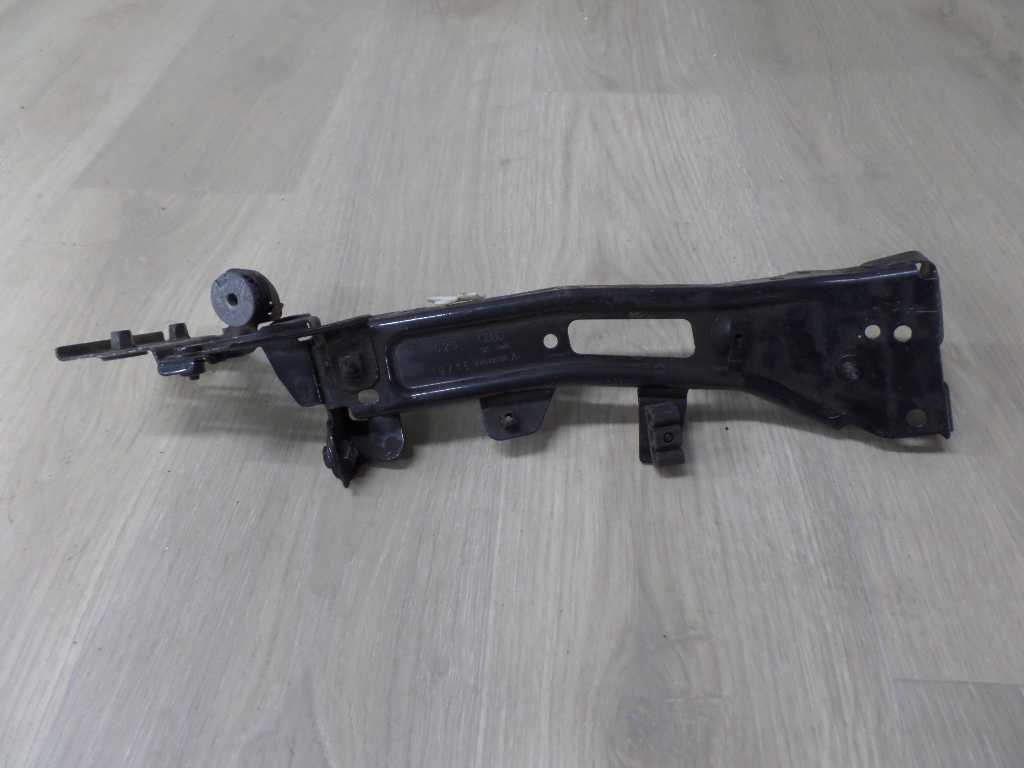 AUDI A5 8W 16- WSPORNIK MOCOWANIE BLOTNIKA PRAWE 8W0821136A