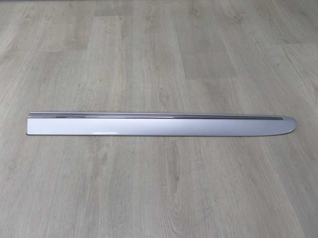 MERCEDES E KLASSA W211 02- LISTWA DRZWI LEWY TYL A2116901362