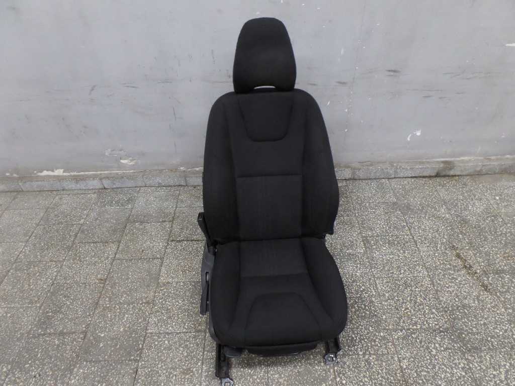VOLVO S60 II 10-17 FOTEL PRAWY CZARNY NAPINACZ