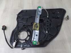 VOLVO S60 V60 II PODNOSNIK SZYBY LEWY PRZOD 30784310