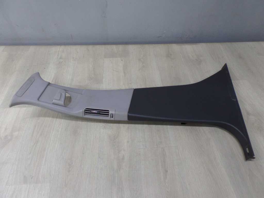 VOLVO S60 V60 II OSLONA SLUPKA SRODKOWEGO LEWA 31307480
