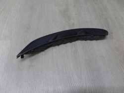 AUDI A4 B7 KRATKA HALOGENU RAMKA OCZKO 8E0807819