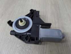 VOLVO S60 II V60 XC 10- SILNICZEK SZYBY PRZOD PRAWY 966269-103