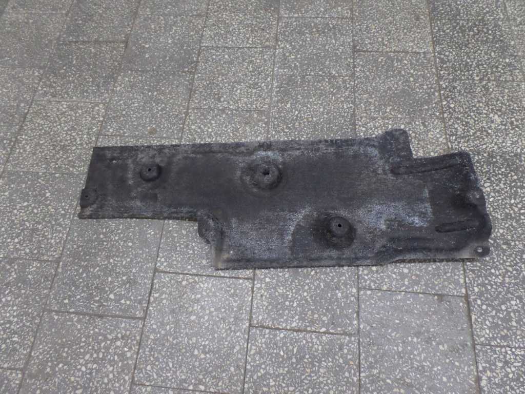 VOLVO S60 II 1.6 D 10- PLYTA OSLONA PODWOZIA PRAWA 31333784