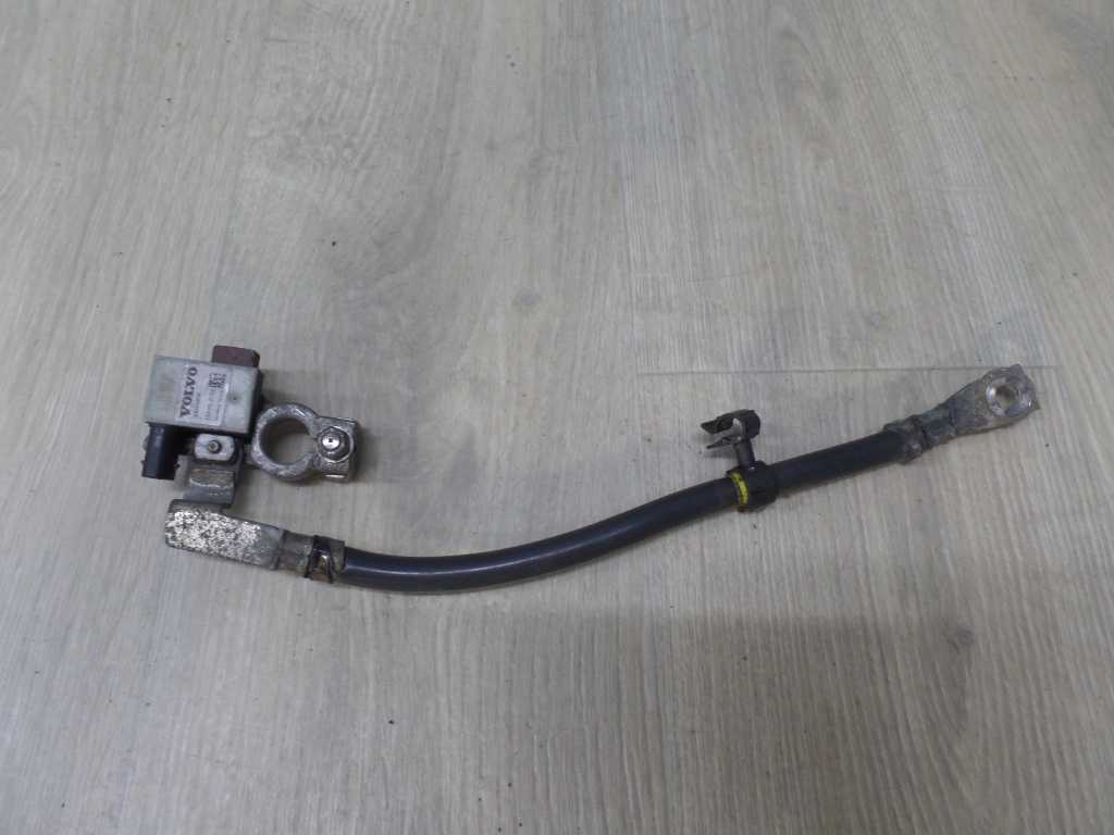 VOLVO S60 II V60 XC 1.6 D D2 06- KLEMA MINUSOWA MASA BG91-7A542-BA