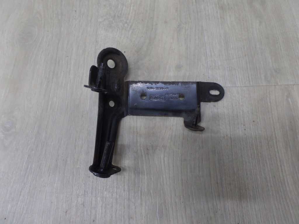 VOLVO S60 II V60 10- UCHWYT MOCOWANIE POMPY ABS 6G9N-2B389-CF
