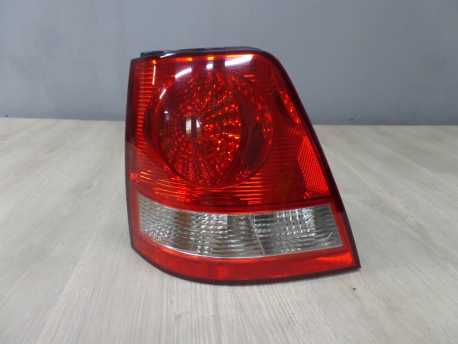 KIA SORENTO 02-09 LAMPA TYL LEWA TYLNA