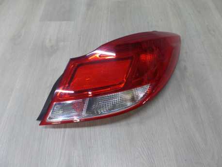 OPEL INSIGNIA 08-13 LAMPA TYL PRAWA SEDAN UK