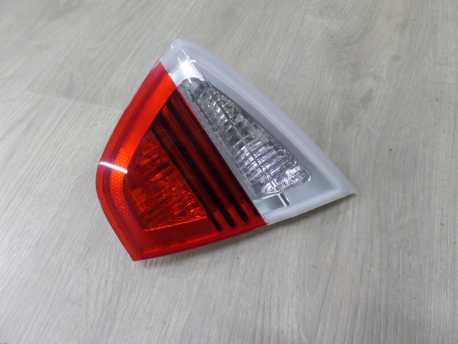 BMW 3 E90 SEDAN LAMPA TYL PRAWA KLAPY 6937460 04-12