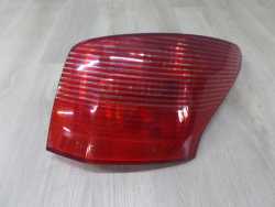 PEUGEOT 407 KOMBI LAMPA TYL PRAWA 04-09 9641948680