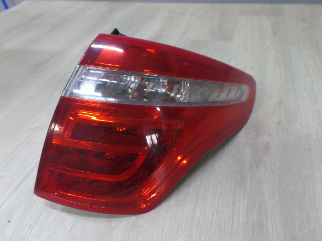 CITROEN C4 PICASSO LAMPA TYL PRAWA 9653547480 06-10