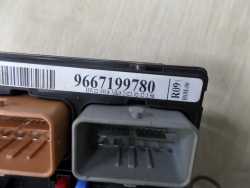 PEUGEOT CITROEN SKRZYNKA BEZPIECZNIKOW BSM R09 9667199780
